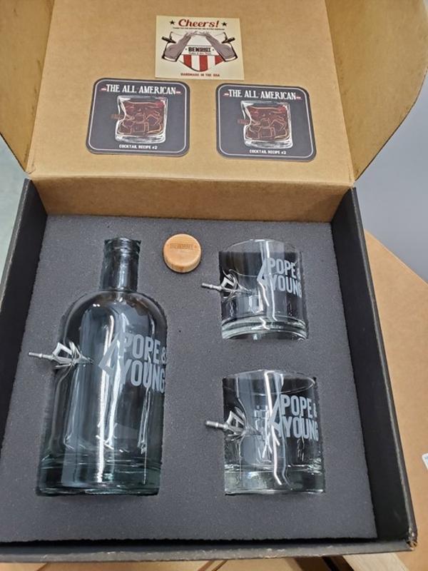 Decanter and rocks set.jpg